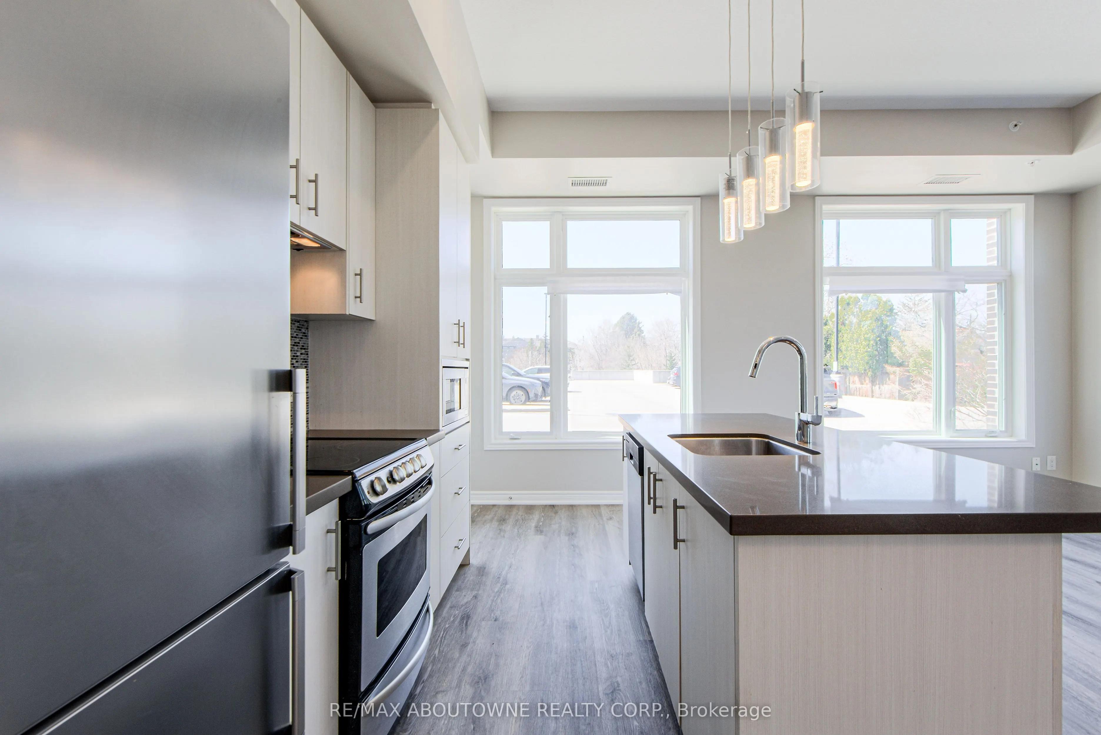 457 Plains Road E, #109