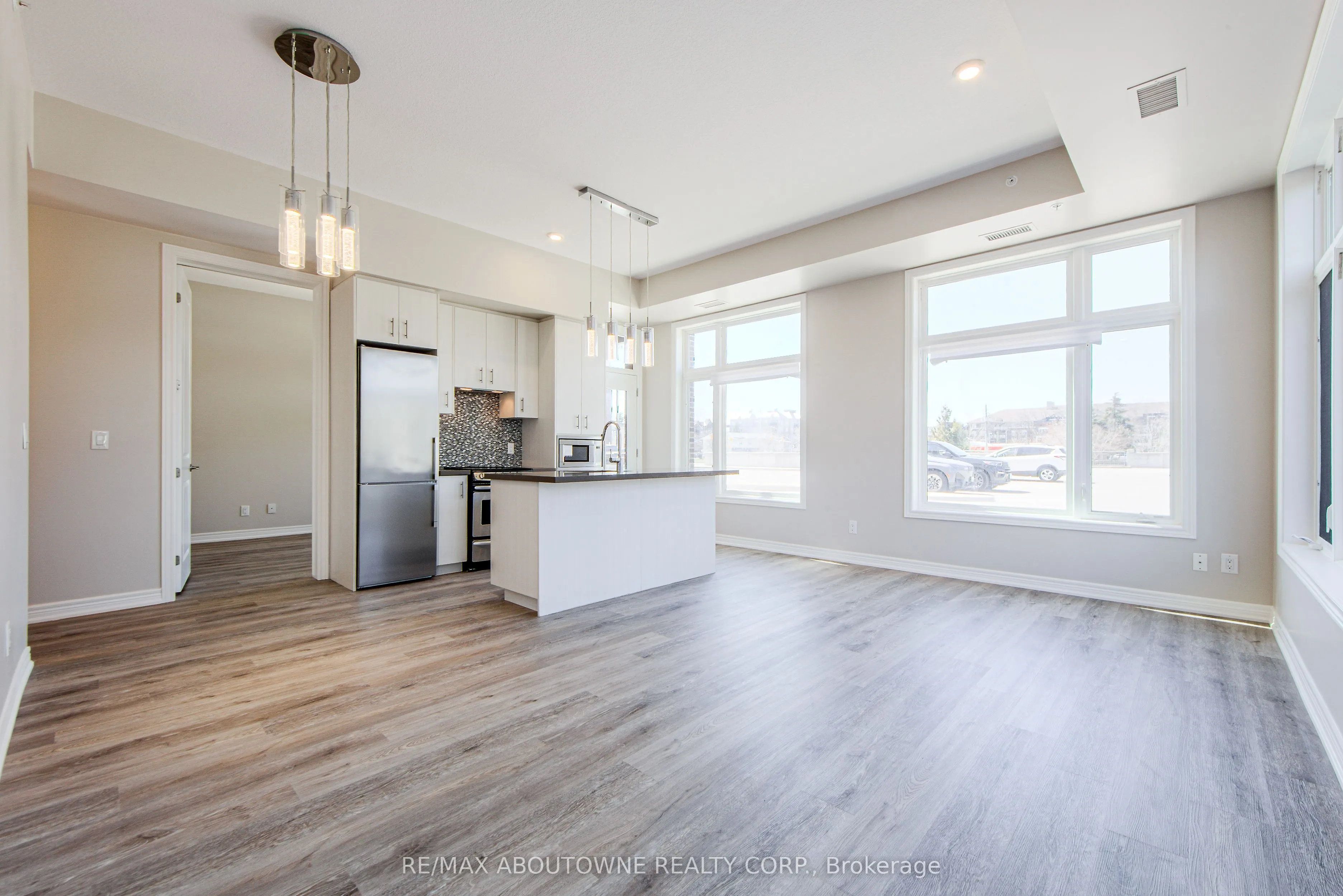 457 Plains Road E, #109