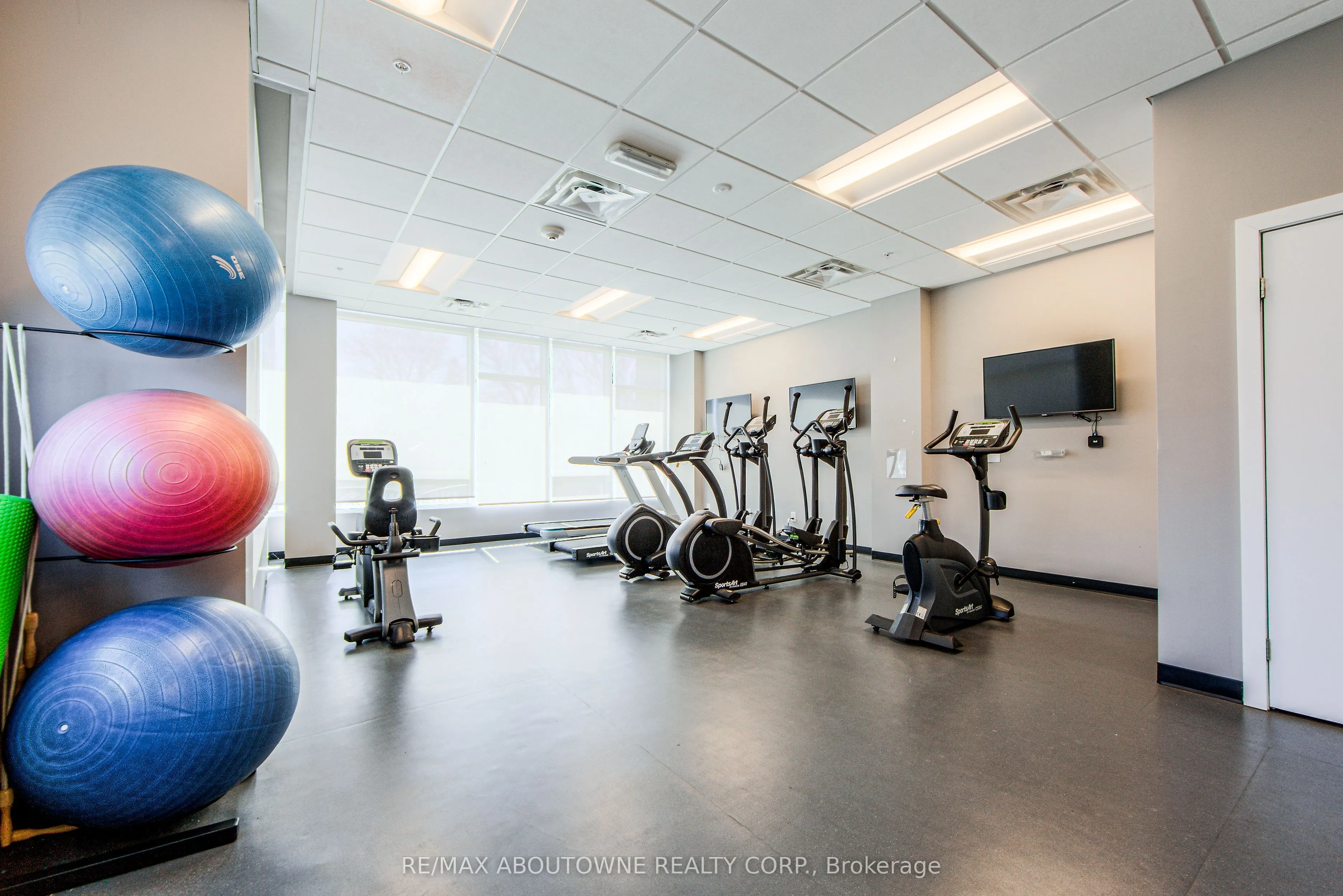 457 Plains Road E, #109