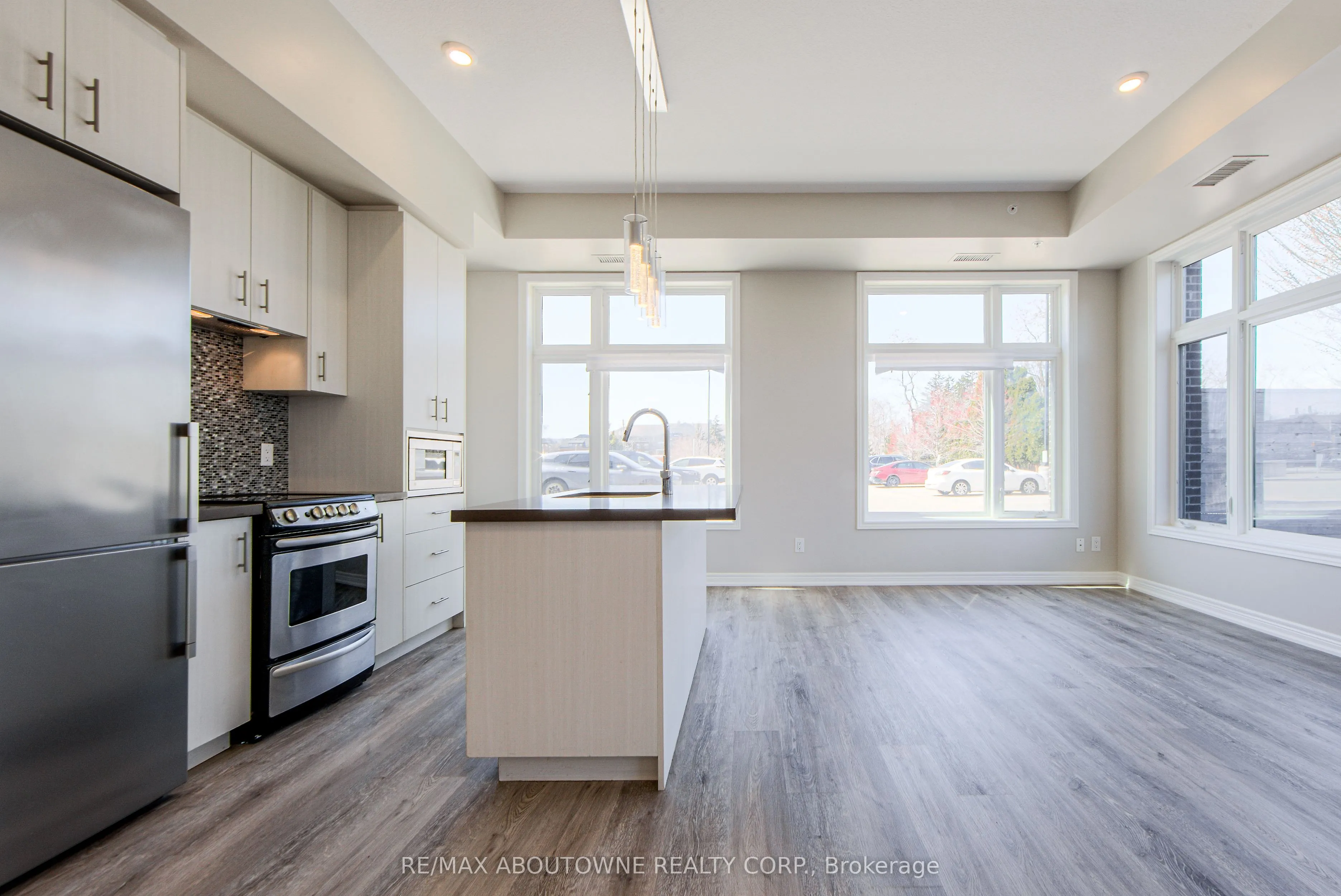 457 Plains Road E, #109