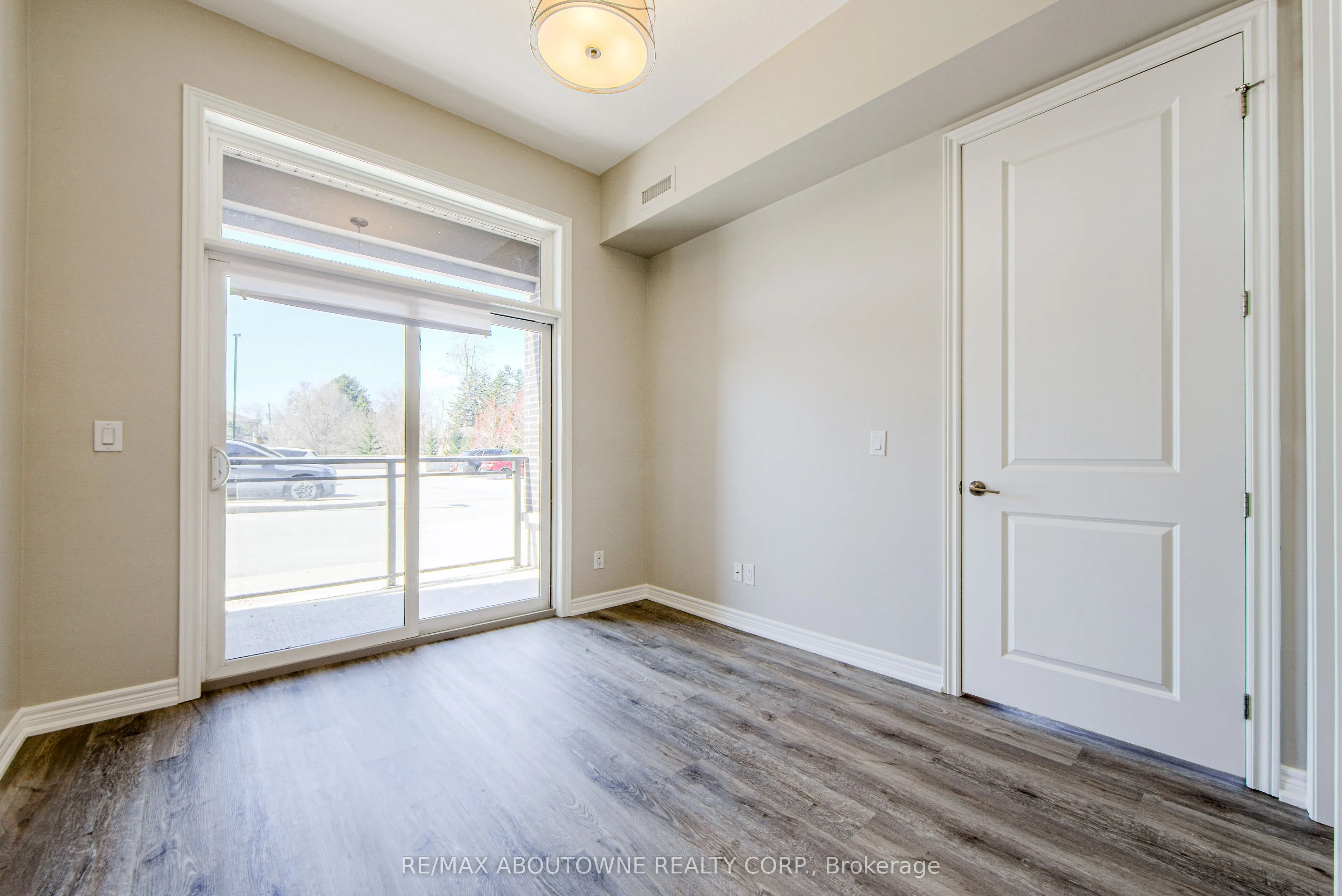 457 Plains Road E, #109