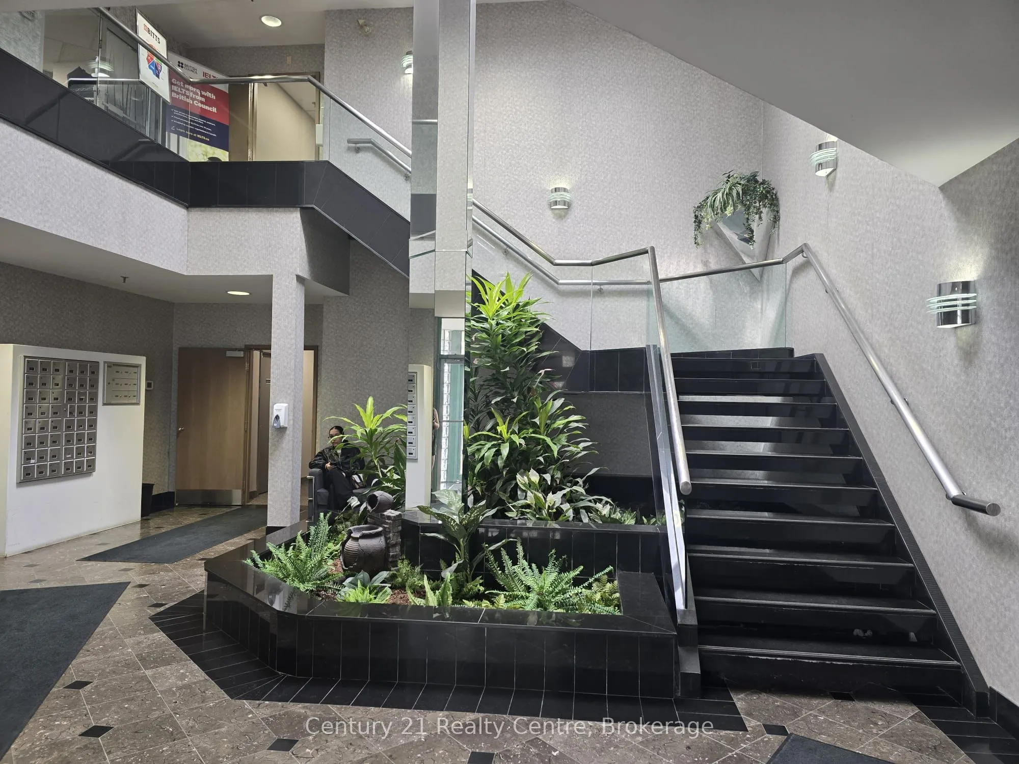 7895 Tranmere Drive, #207