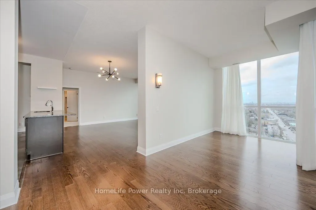 1 Hurontario Street, #2102