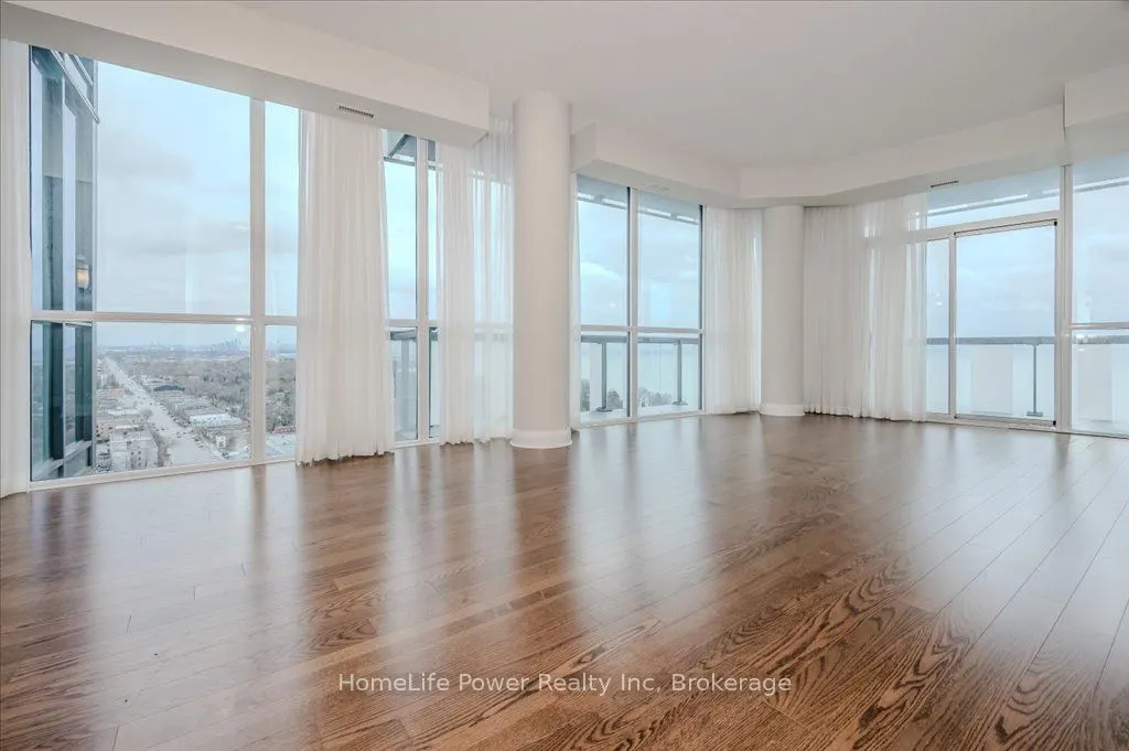 1 Hurontario Street, #2102