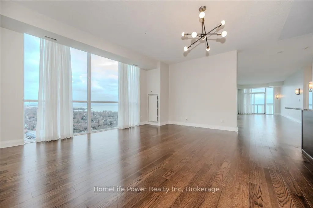 1 Hurontario Street, #2102
