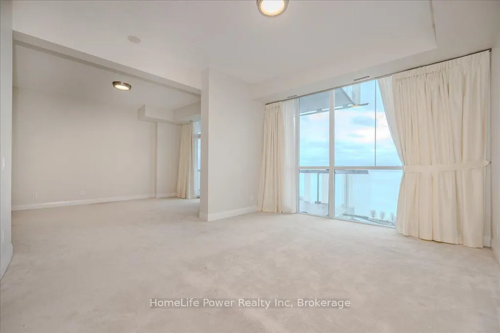 1 Hurontario Street, #2102