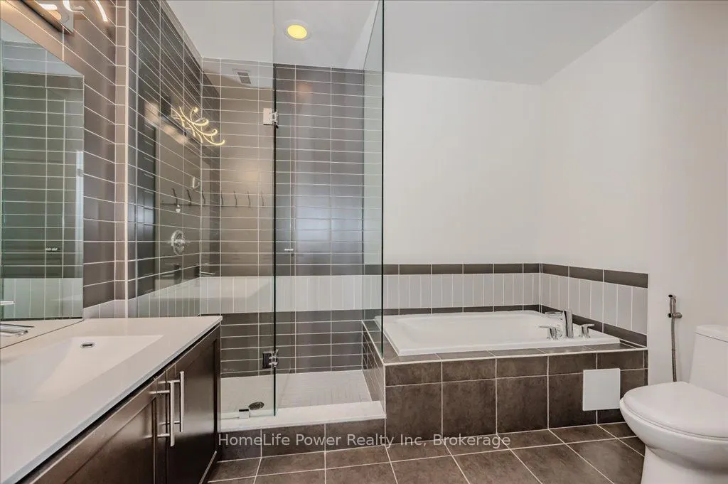 1 Hurontario Street, #2102