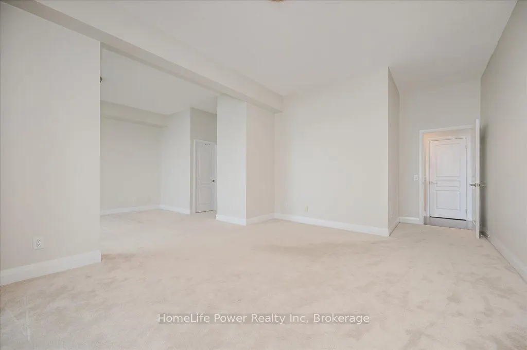 1 Hurontario Street, #2102