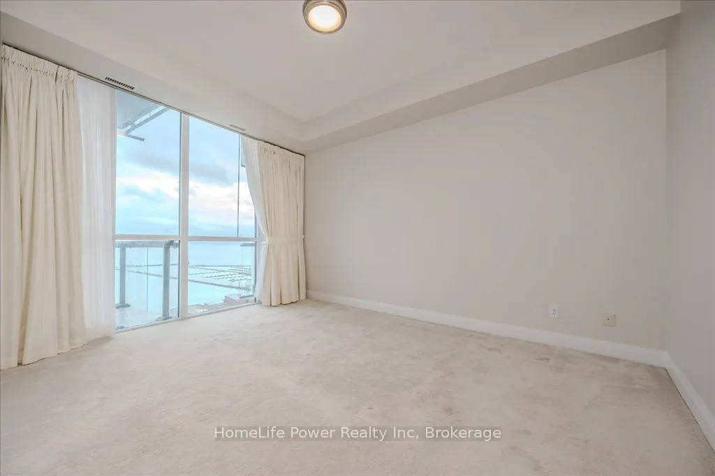 1 Hurontario Street, #2102