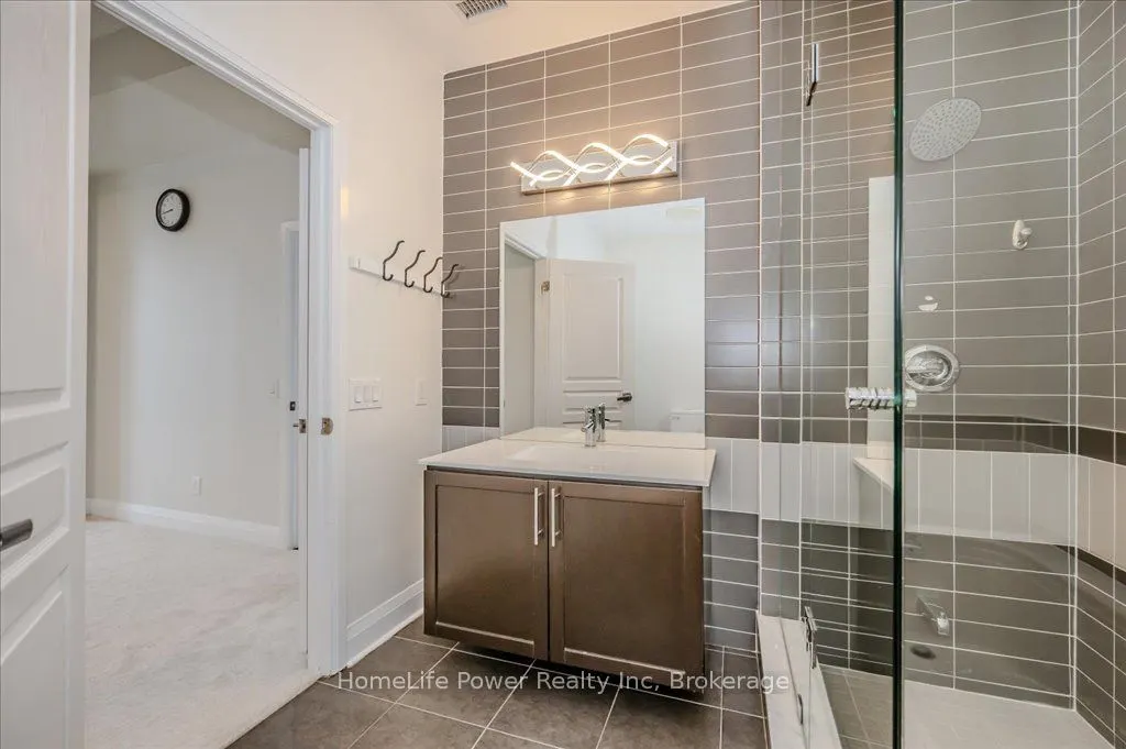 1 Hurontario Street, #2102