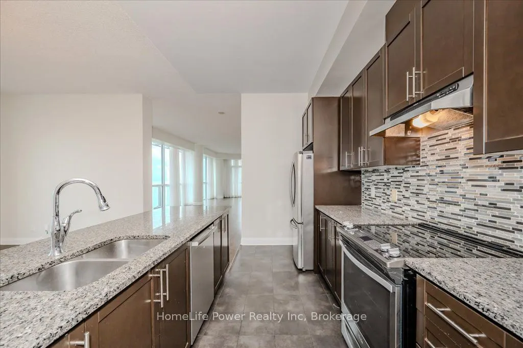 1 Hurontario Street, #2102
