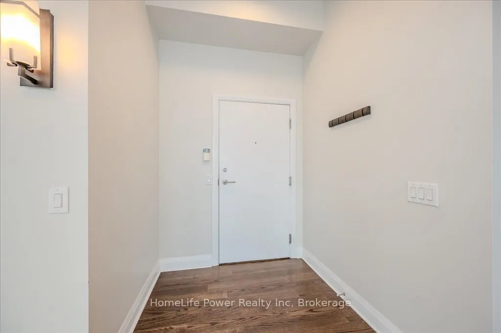 1 Hurontario Street, #2102