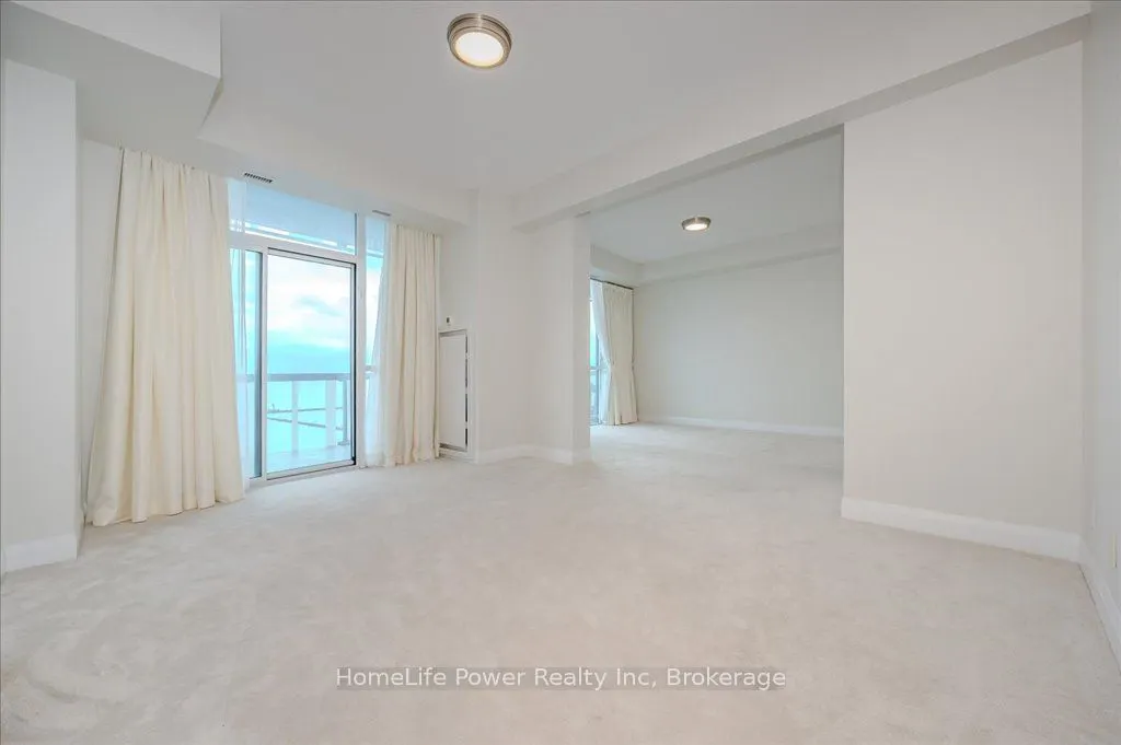 1 Hurontario Street, #2102