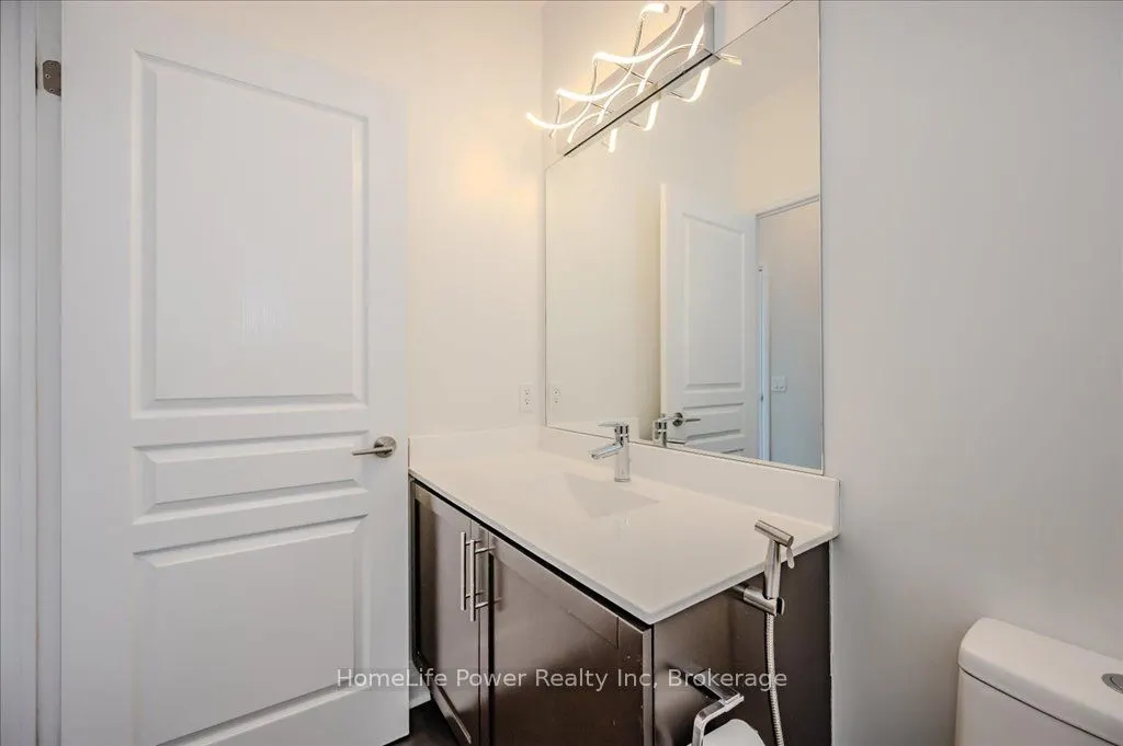 1 Hurontario Street, #2102