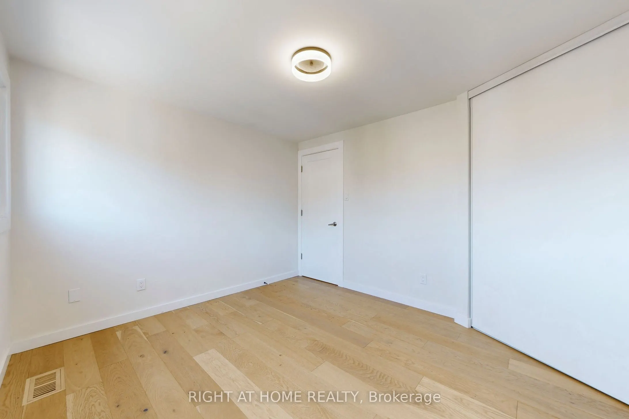 400 Bloor Street, #6