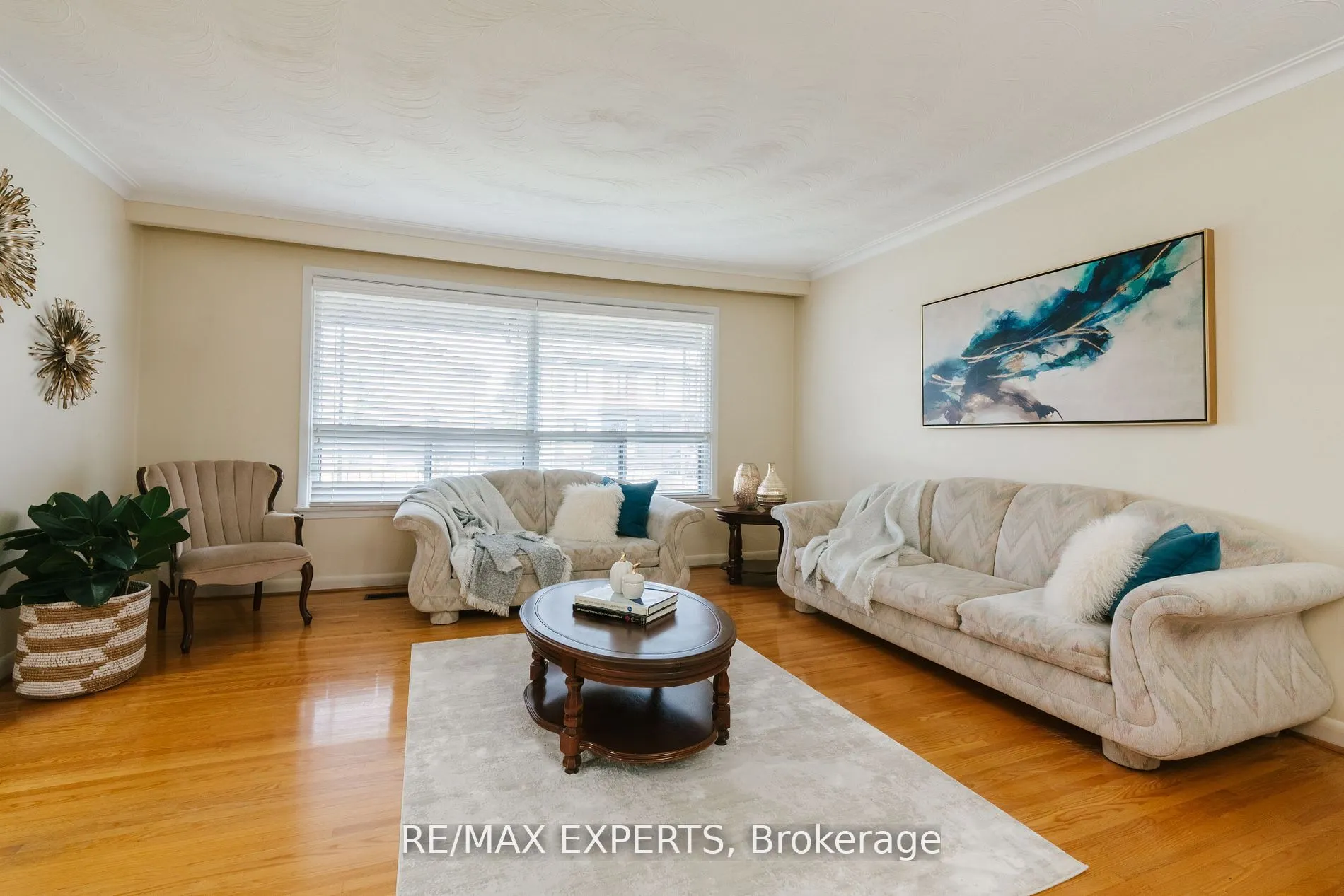 1 Creston Road
