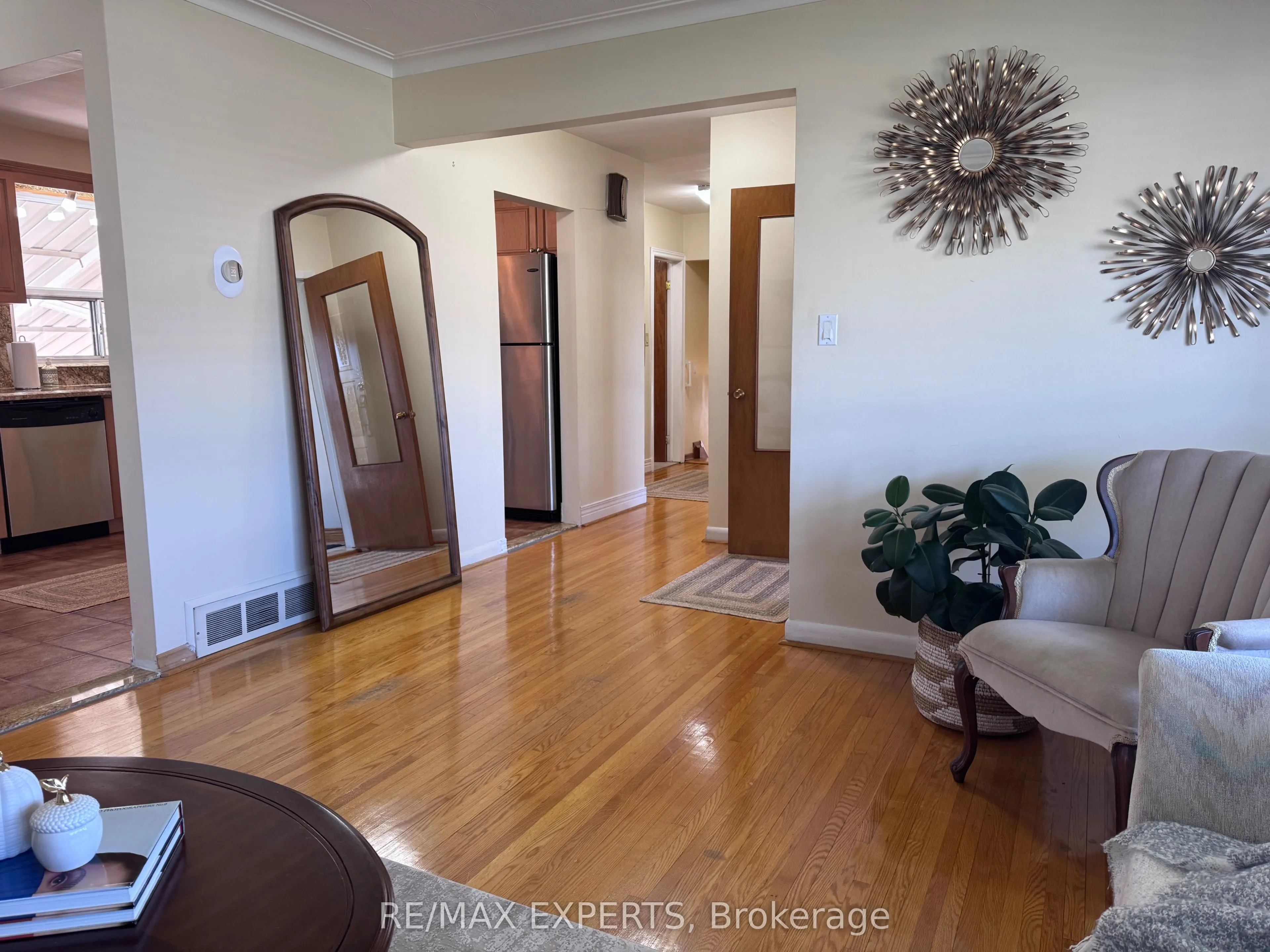 1 Creston Road