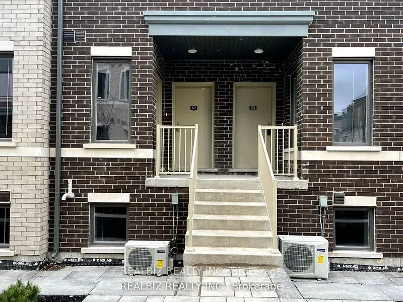 40 William Jackson Way, #126