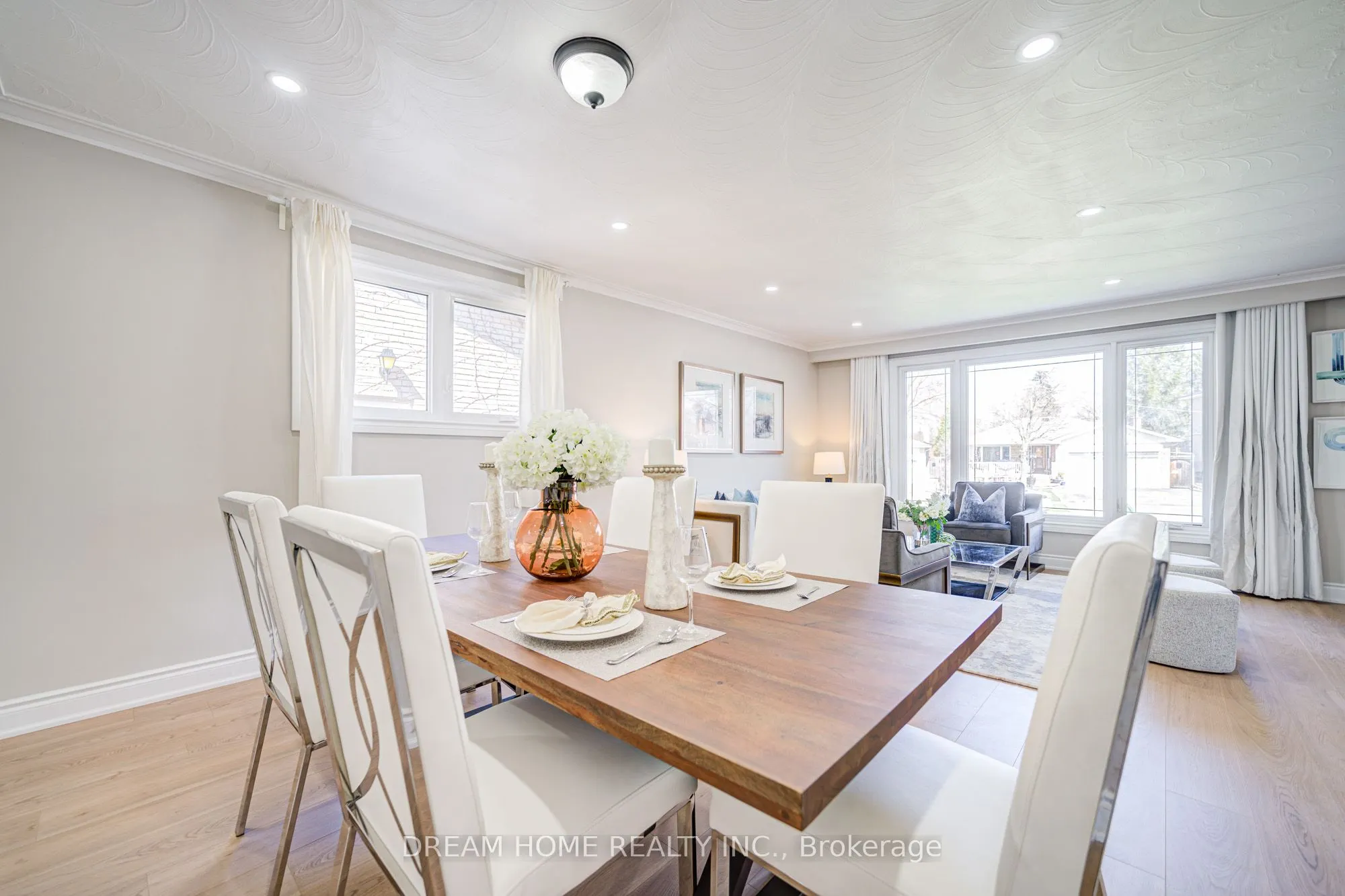 1323 Shamir Crescent