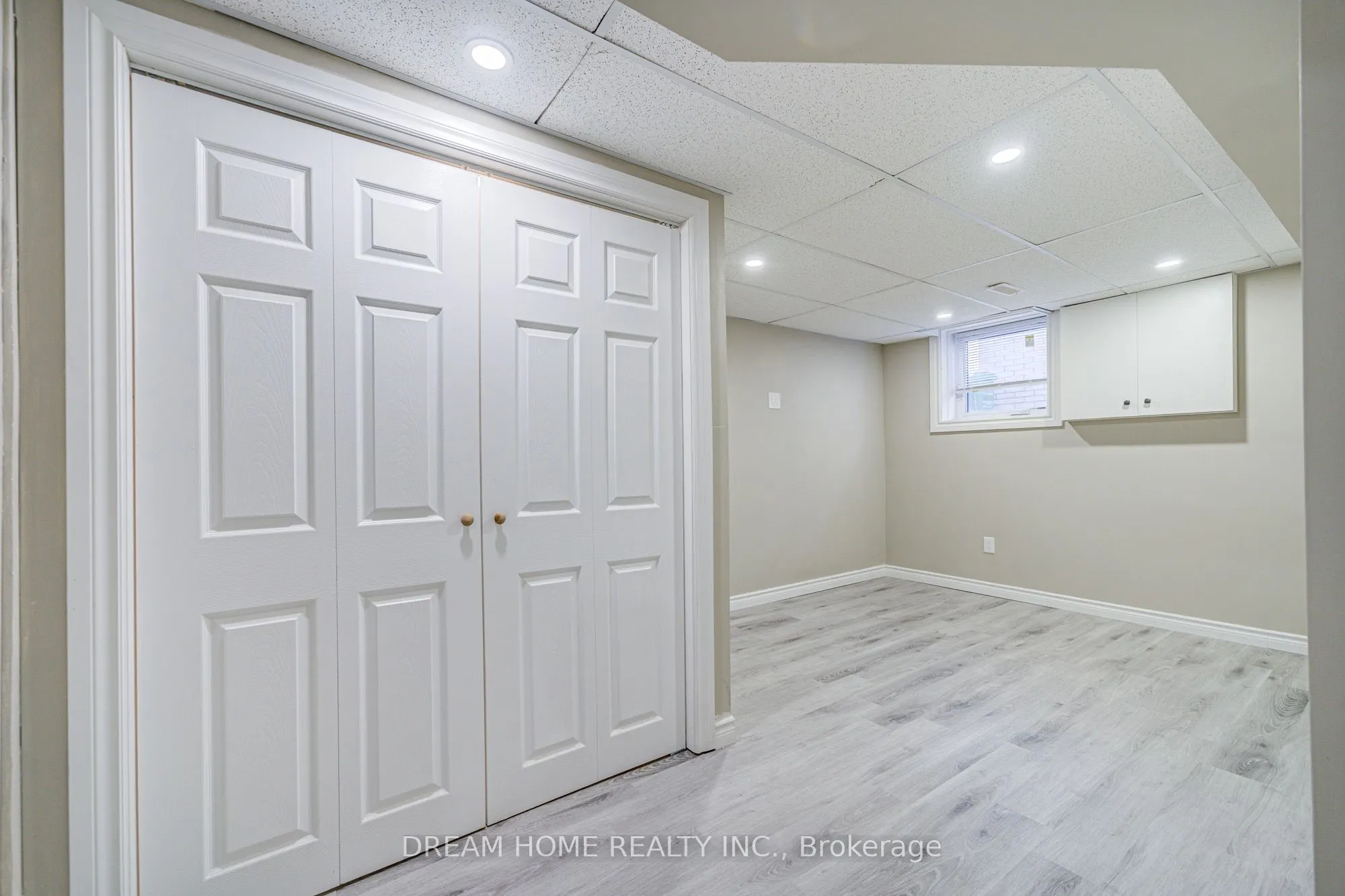 1323 Shamir Crescent