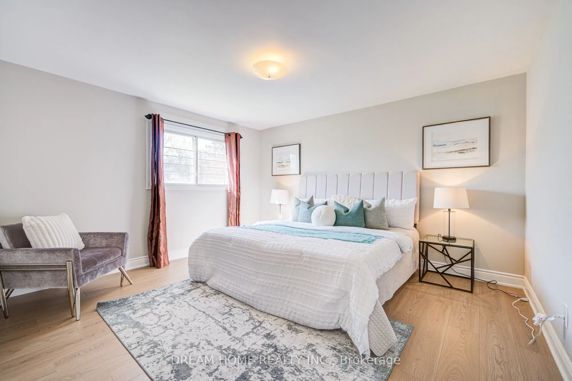 1323 Shamir Crescent