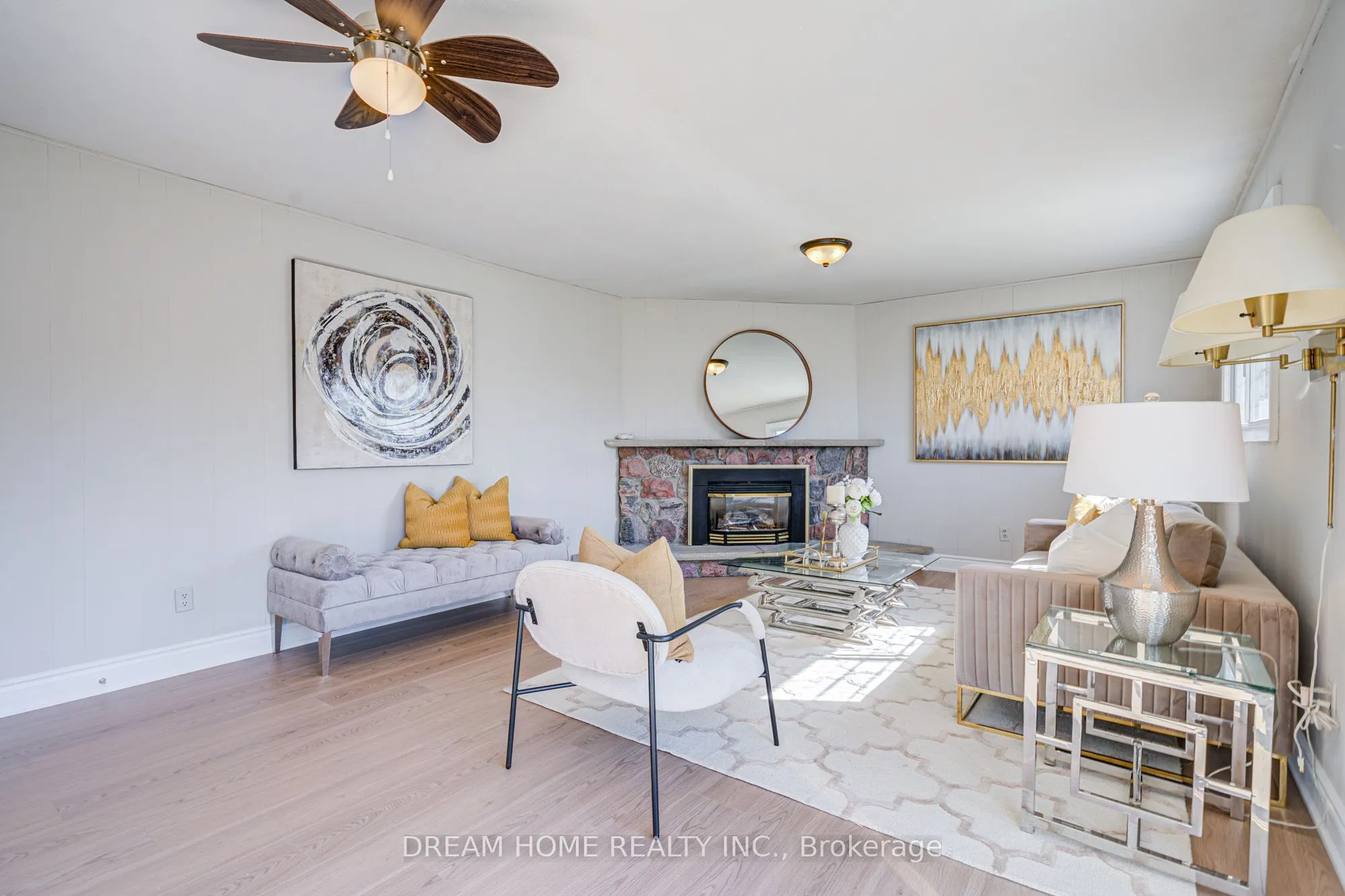 1323 Shamir Crescent
