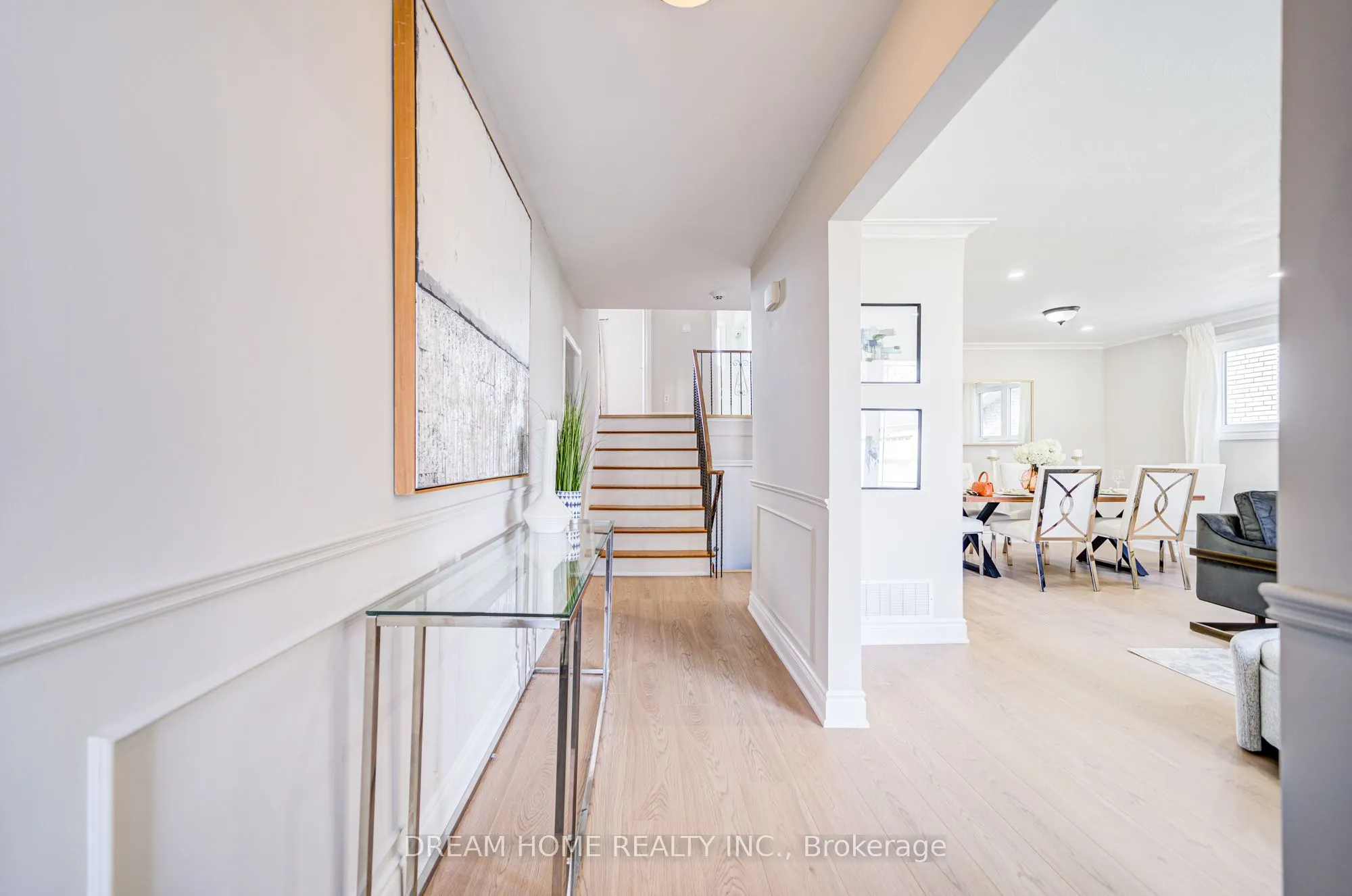 1323 Shamir Crescent