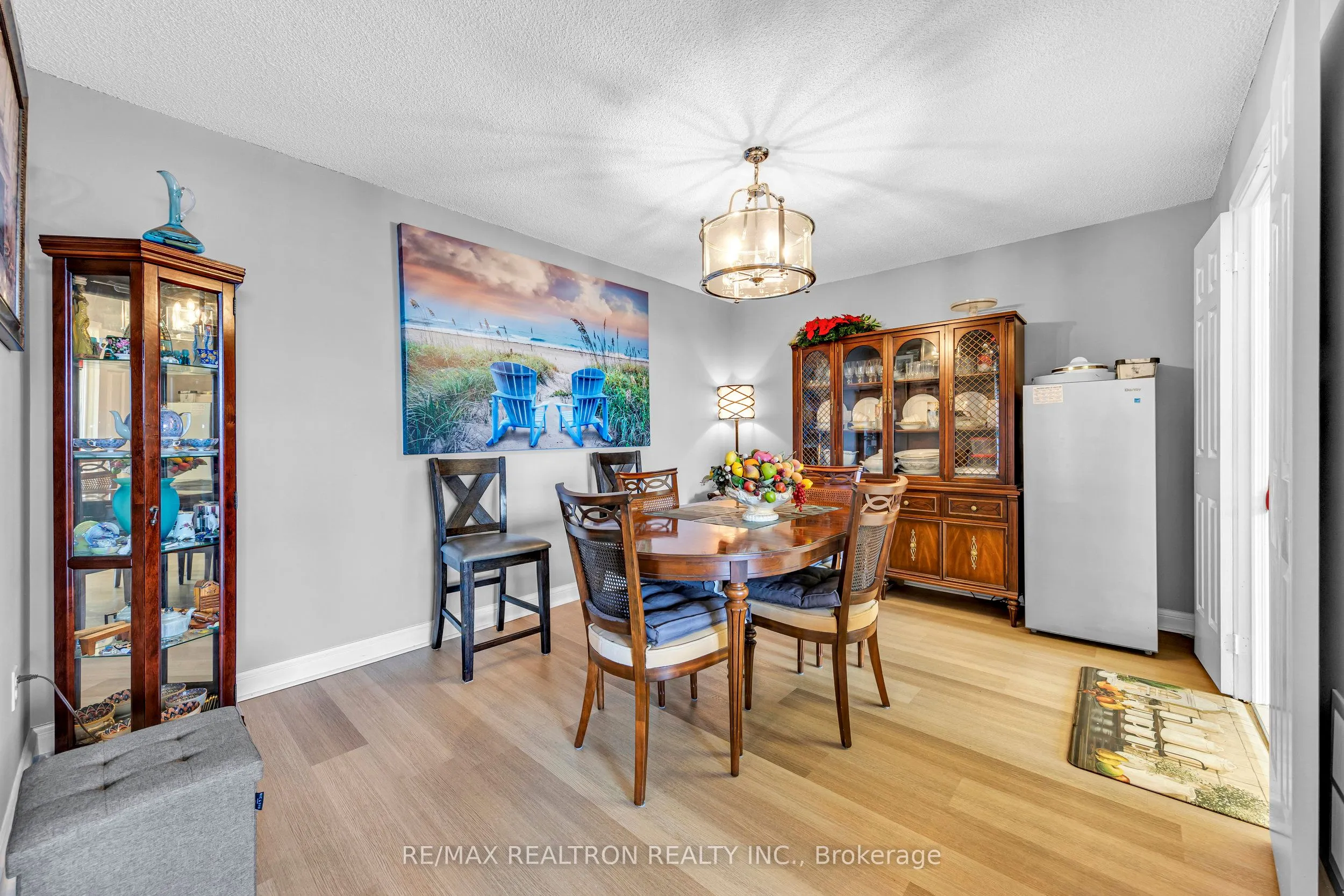 24 Hanover Road #907