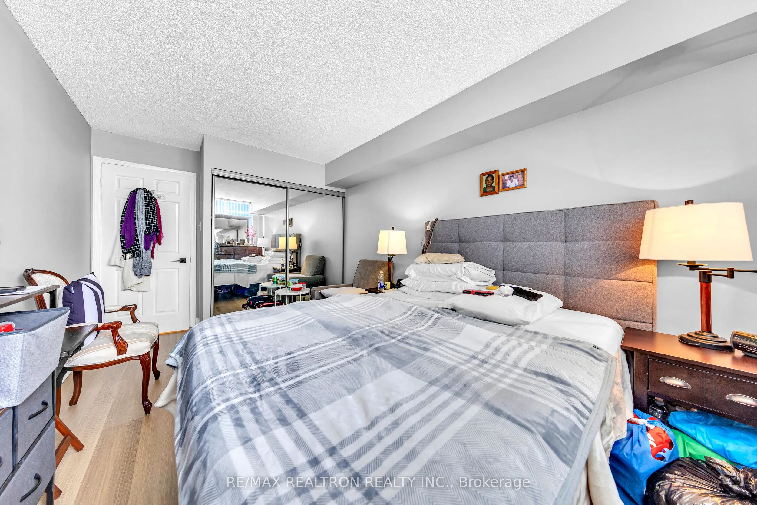 24 Hanover Road #907