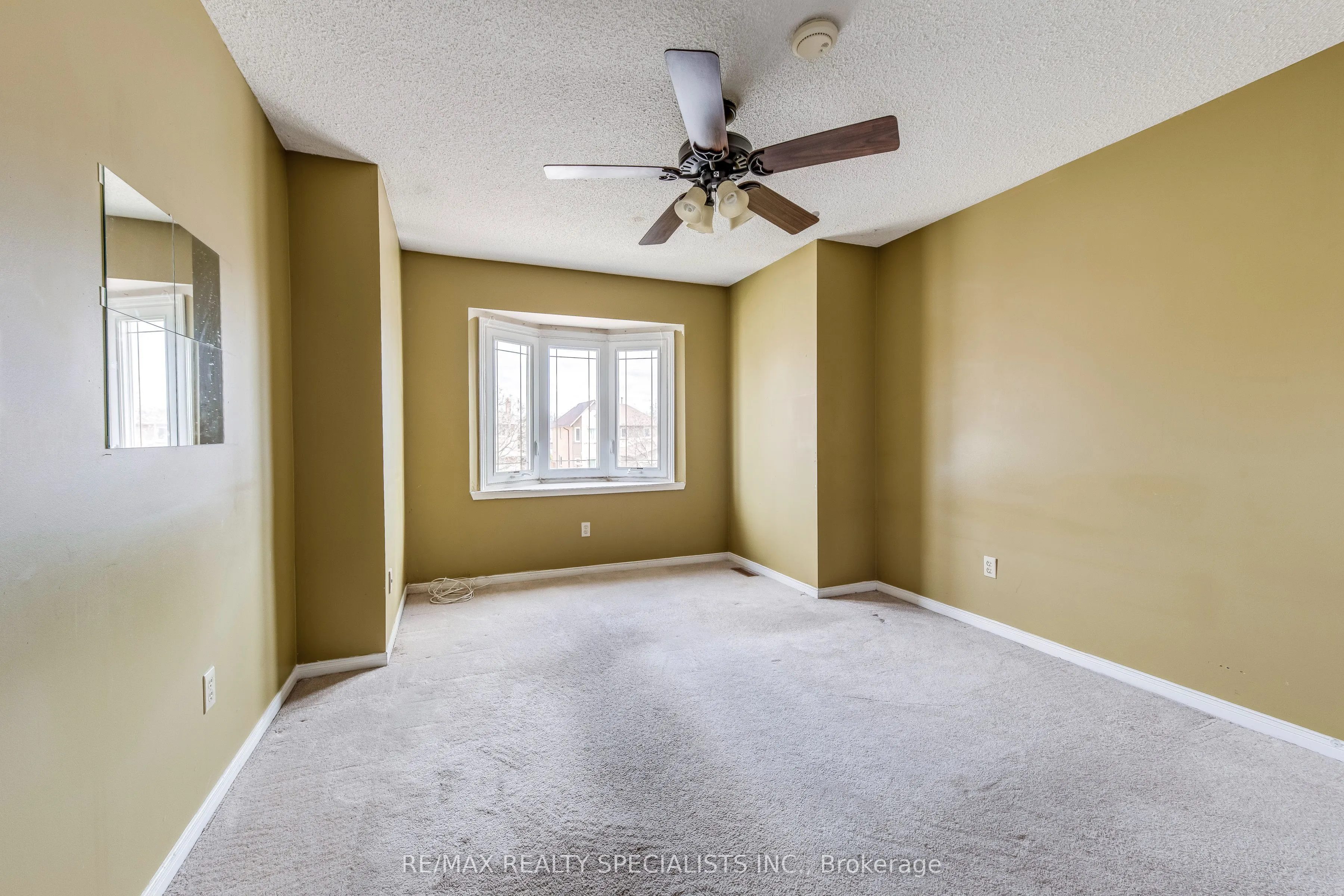 102 Sunforest Drive