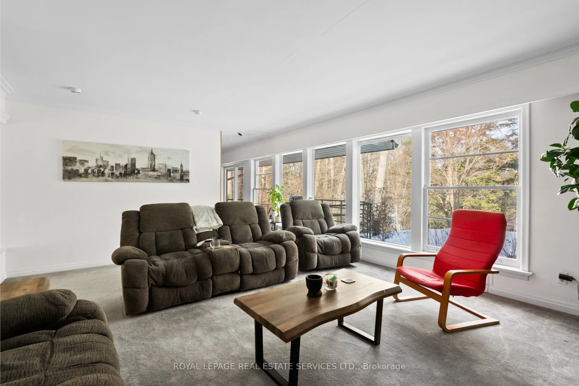 89 Valecrest Drive