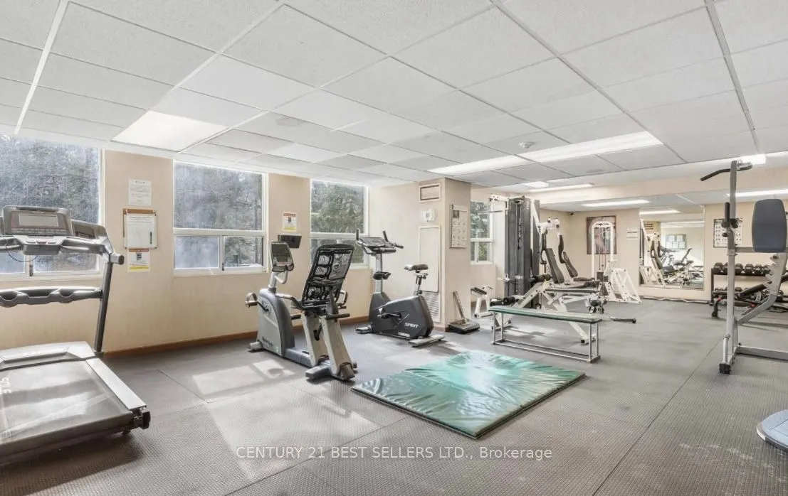 3650 Kaneff Crescent, #1803