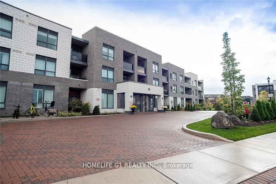30 Via Rosedale Street, #102