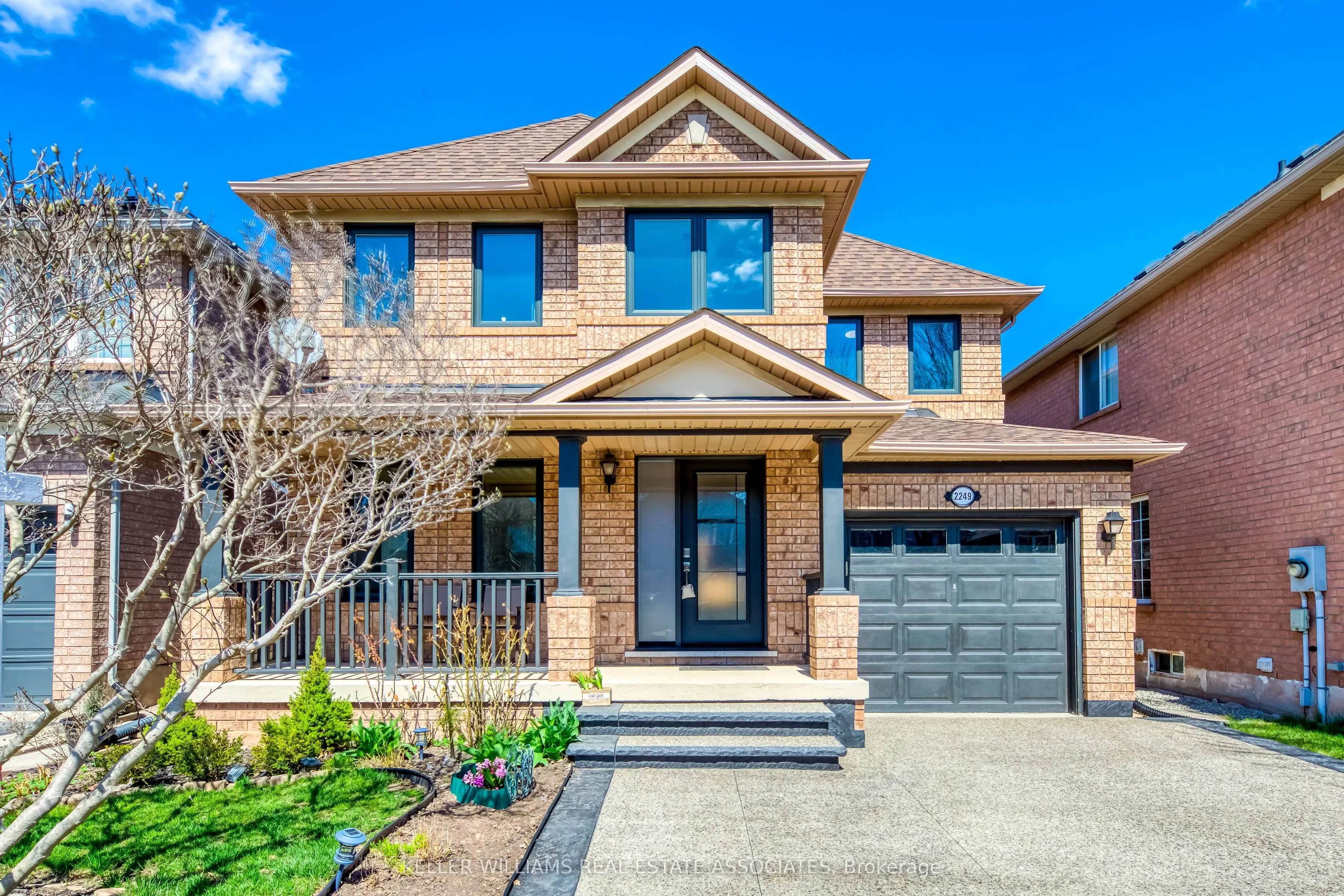 2249 Oakhaven Drive
