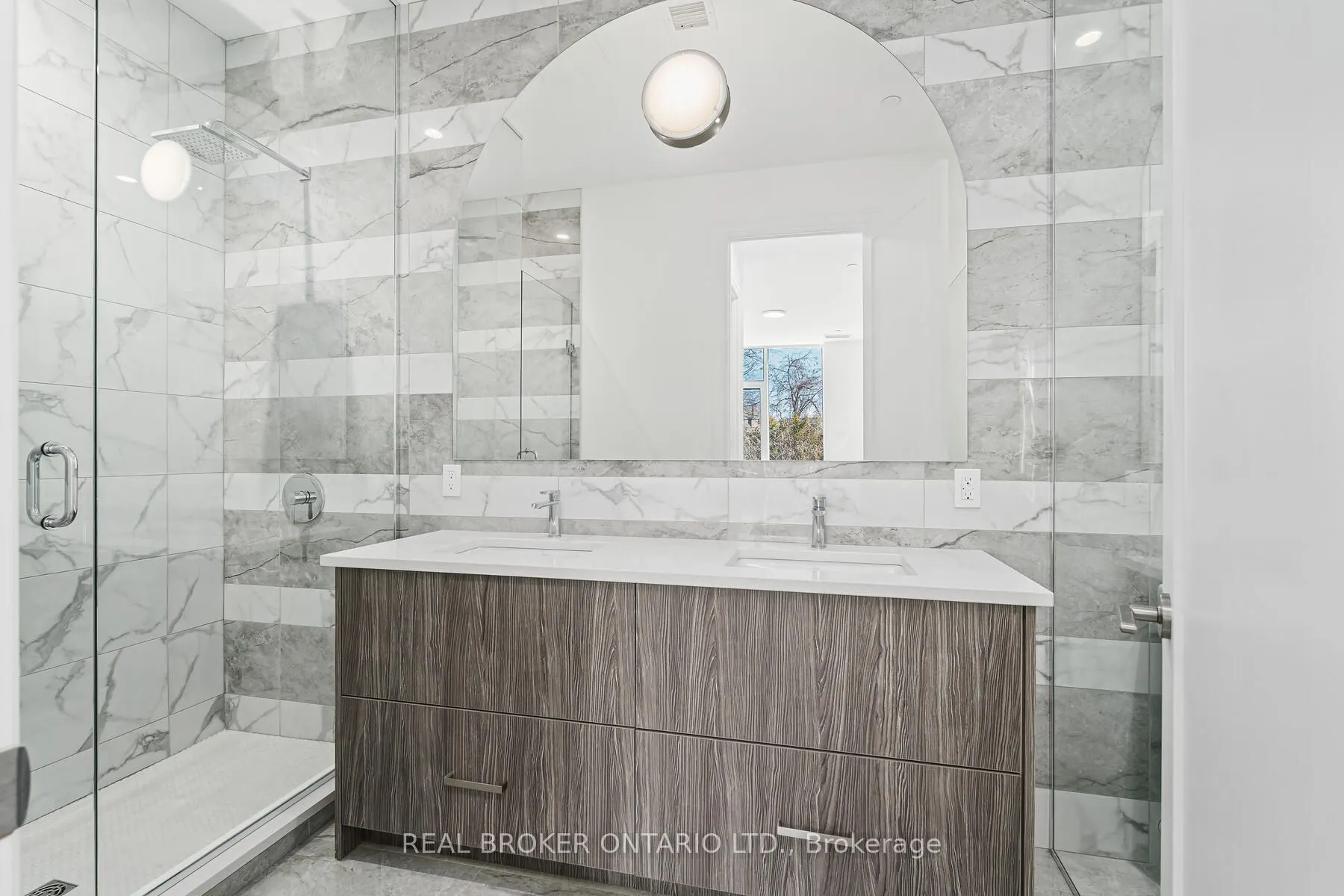 42 Mill Street, #209