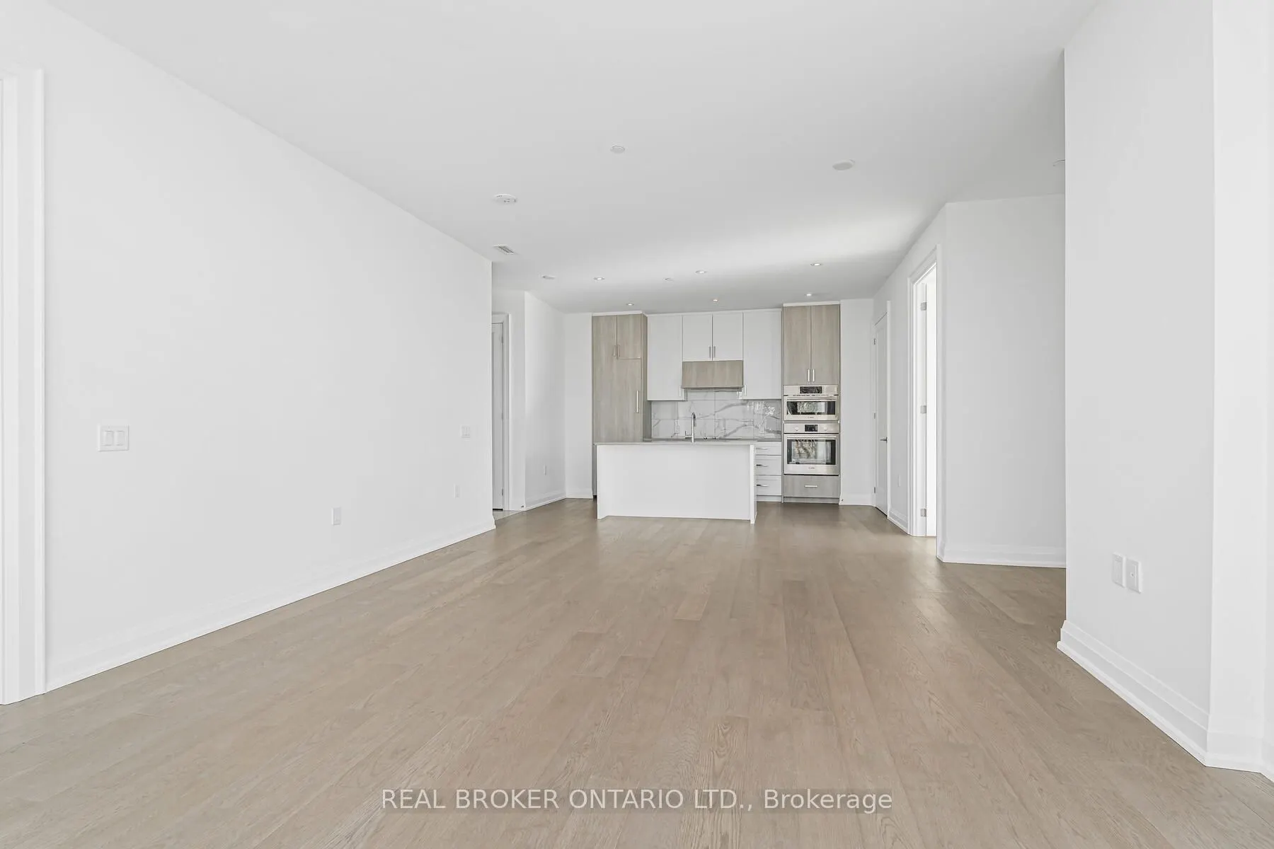 42 Mill Street, #209