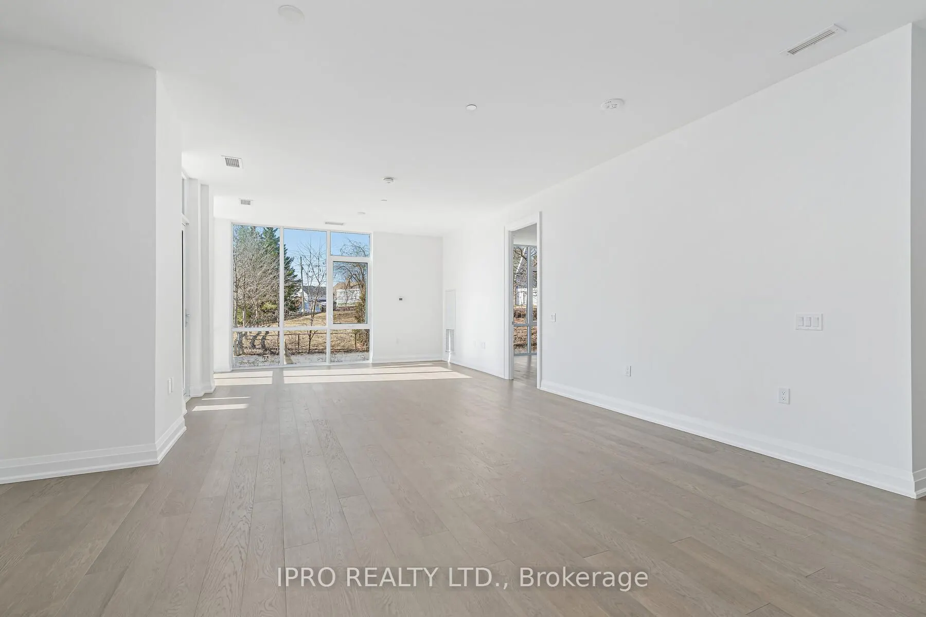 42 Mill Street, #209