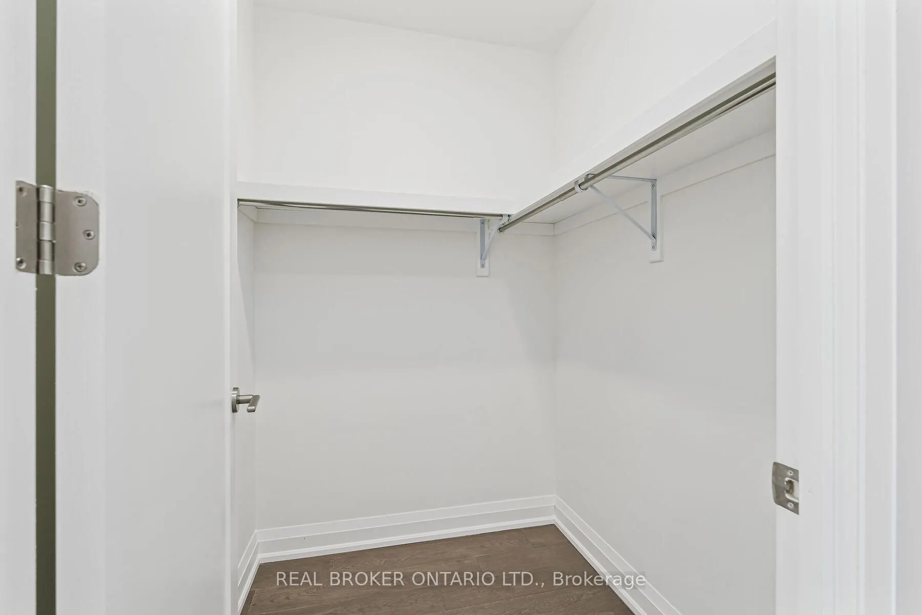 42 Mill Street, #209