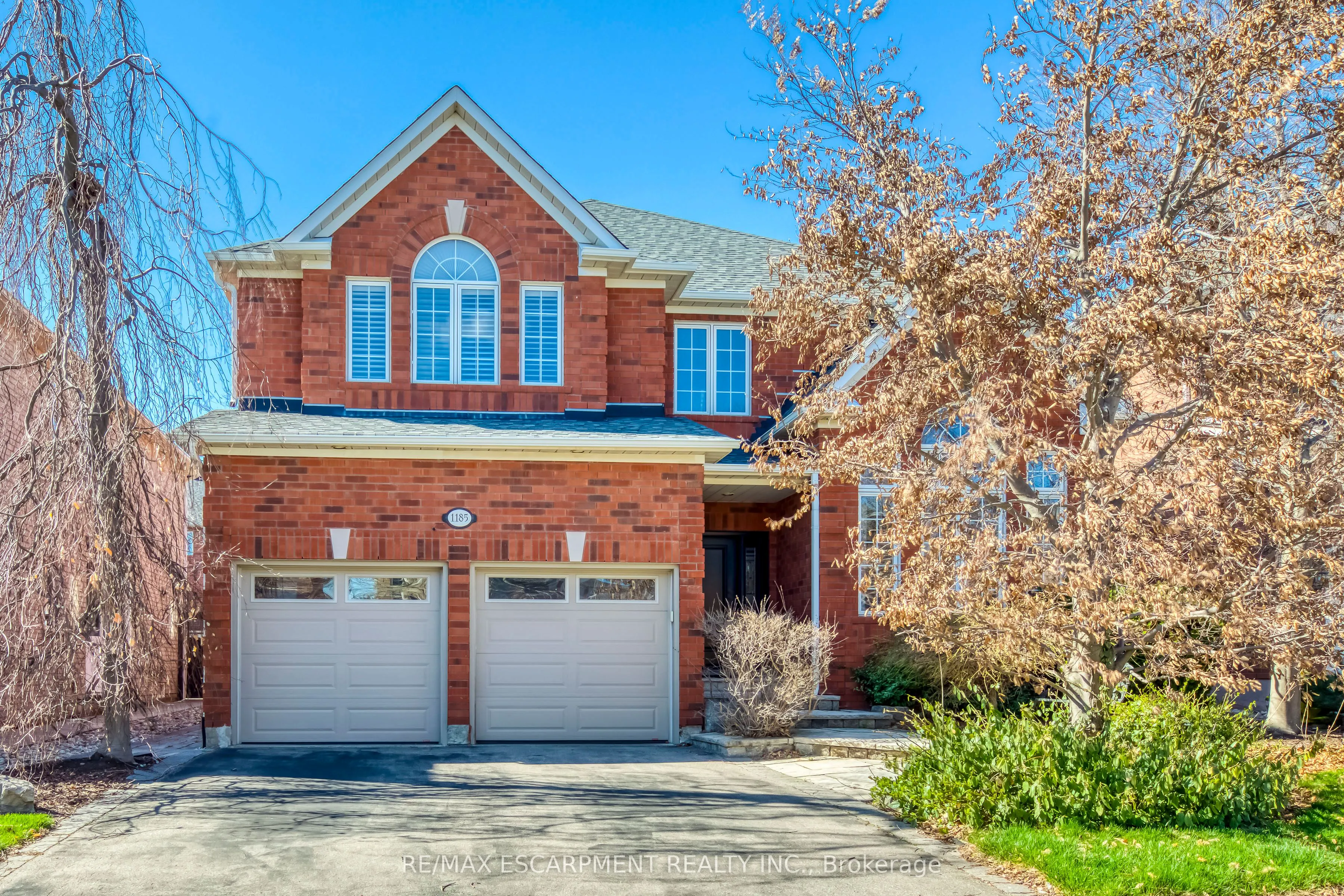 1185 Lindenrock Drive