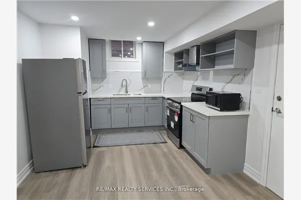 168 Toba Crescent