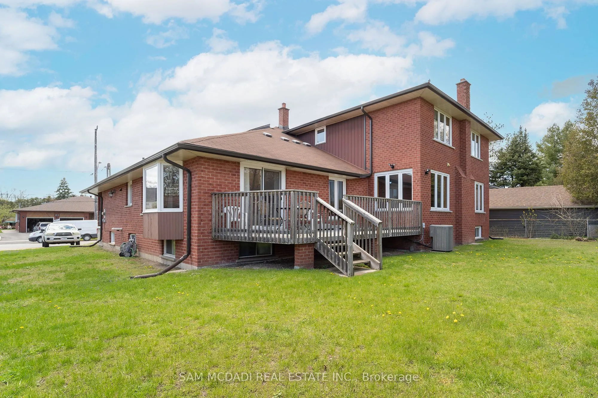 1351 Haig Boulevard