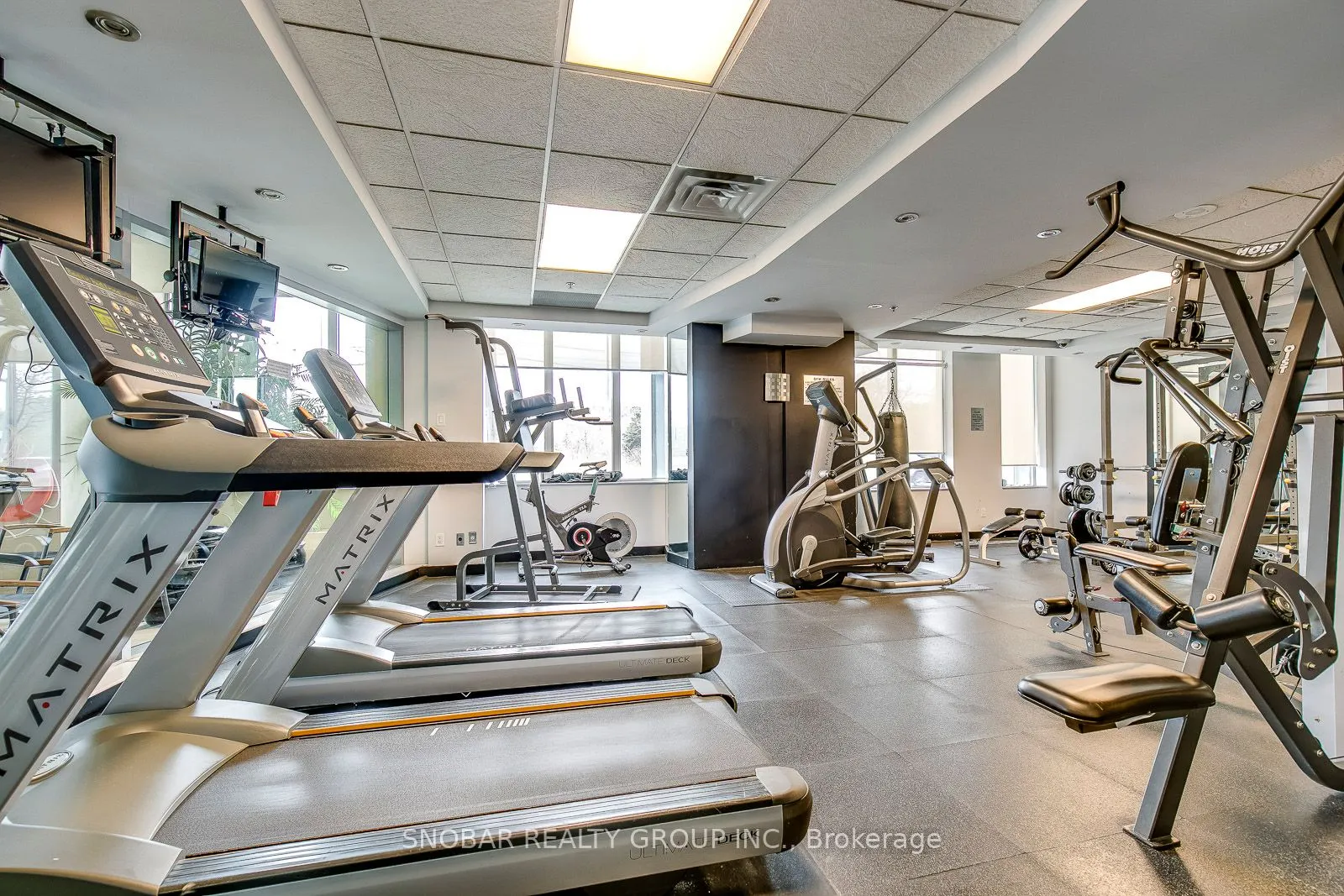 2121 Lakeshore Boulevard W, #816