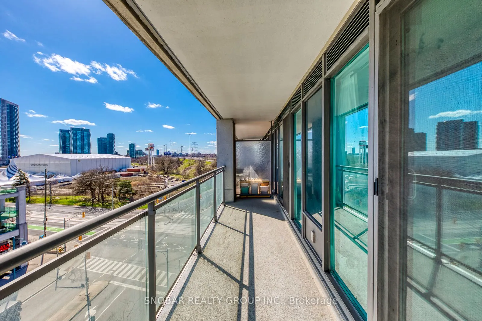 2121 Lakeshore Boulevard W, #816