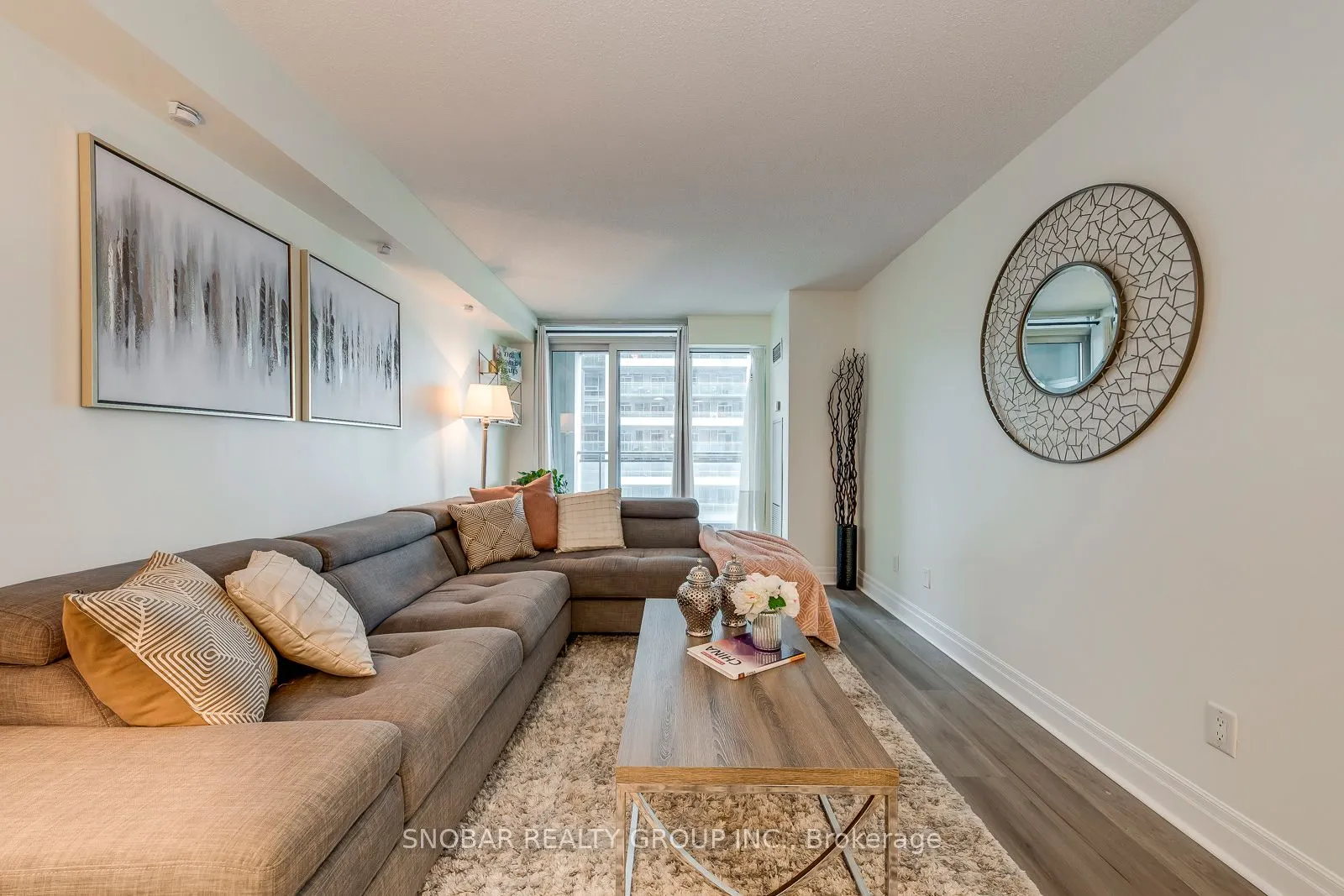 2121 Lakeshore Boulevard W, #816