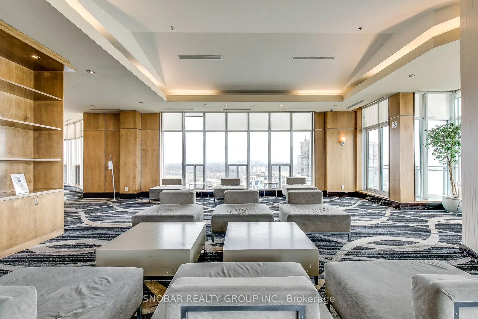 2121 Lakeshore Boulevard W, #816