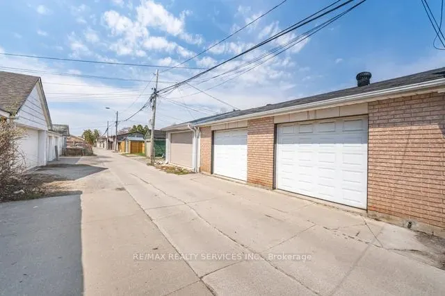 444 Maybank Avenue