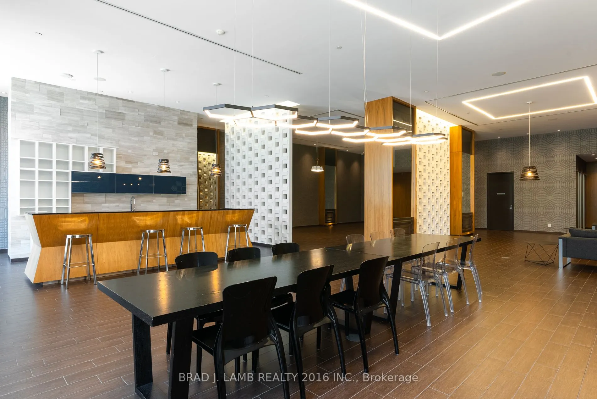 36 Park Lawn Road, #4403