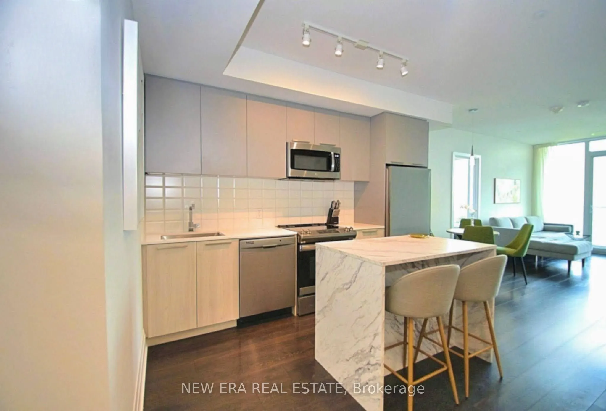 20 Brin Drive #1904