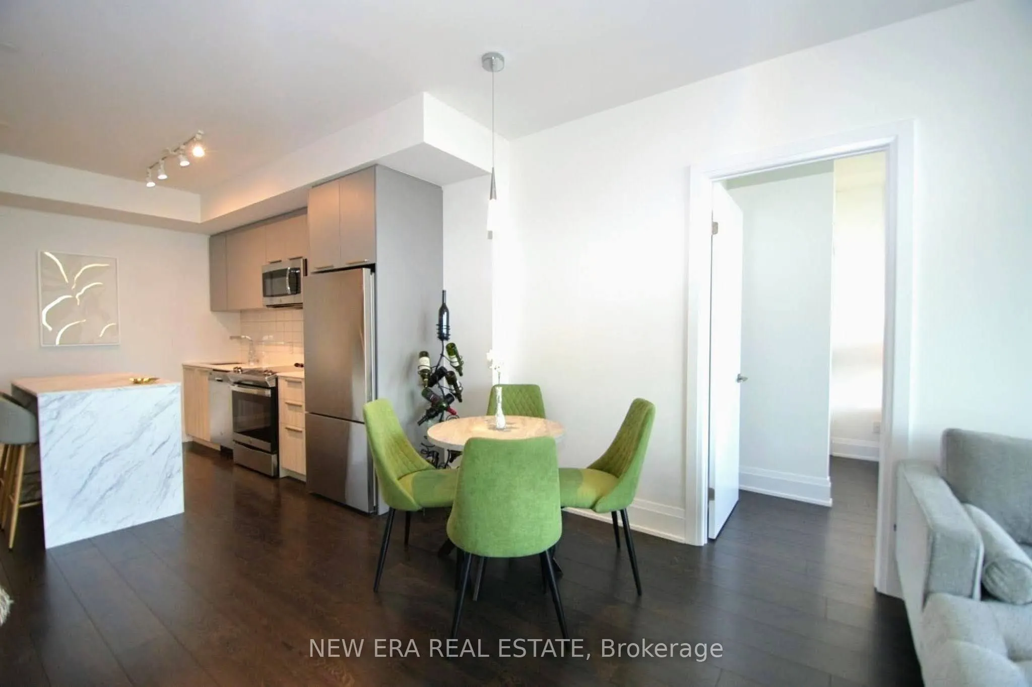 20 Brin Drive #1904