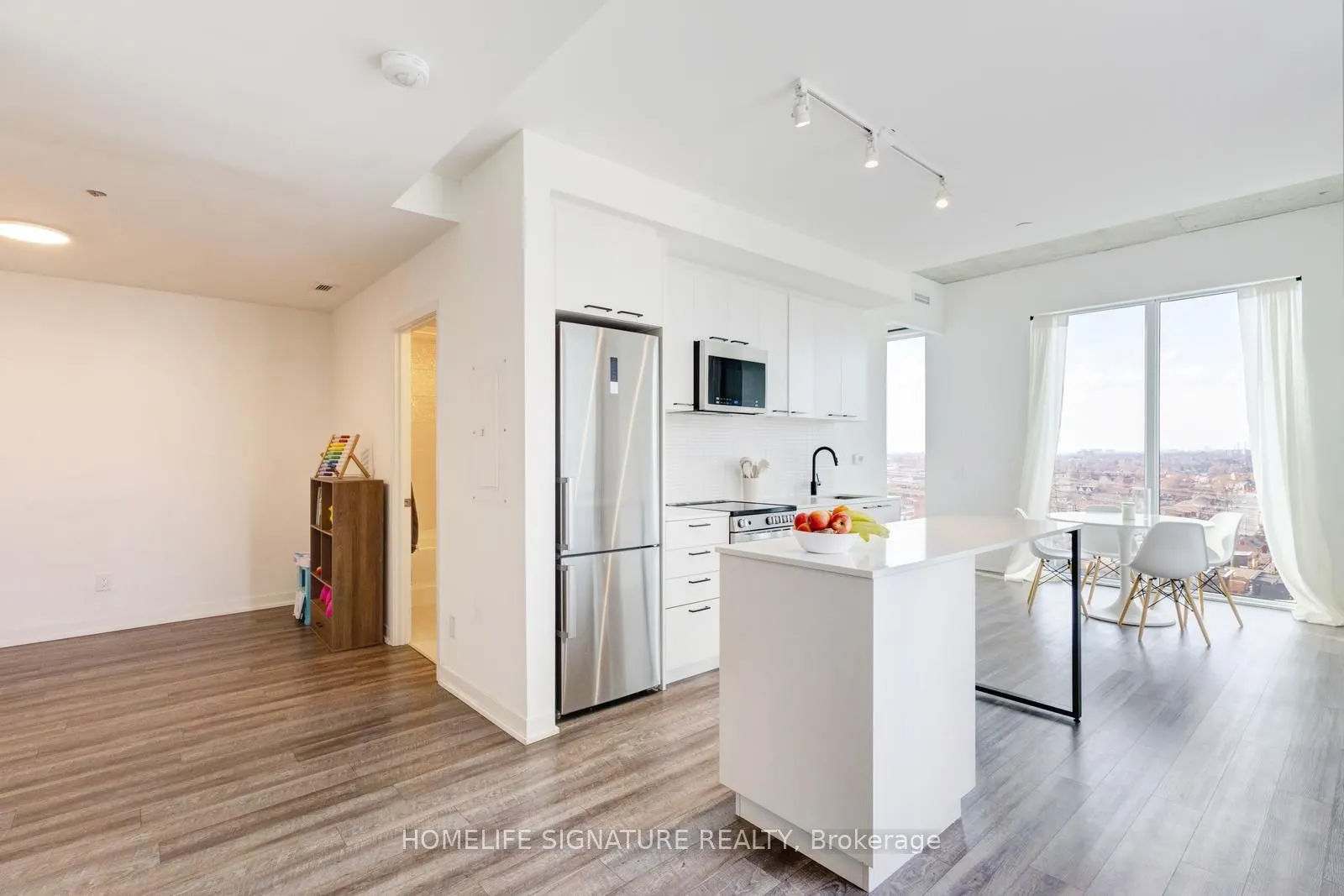 1808 St Clair Avenue W, #1002